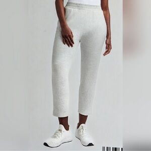 Danskin Luxe Retro Jogger Women's
GREY/ White Cropped Stretch Soft Pants size M